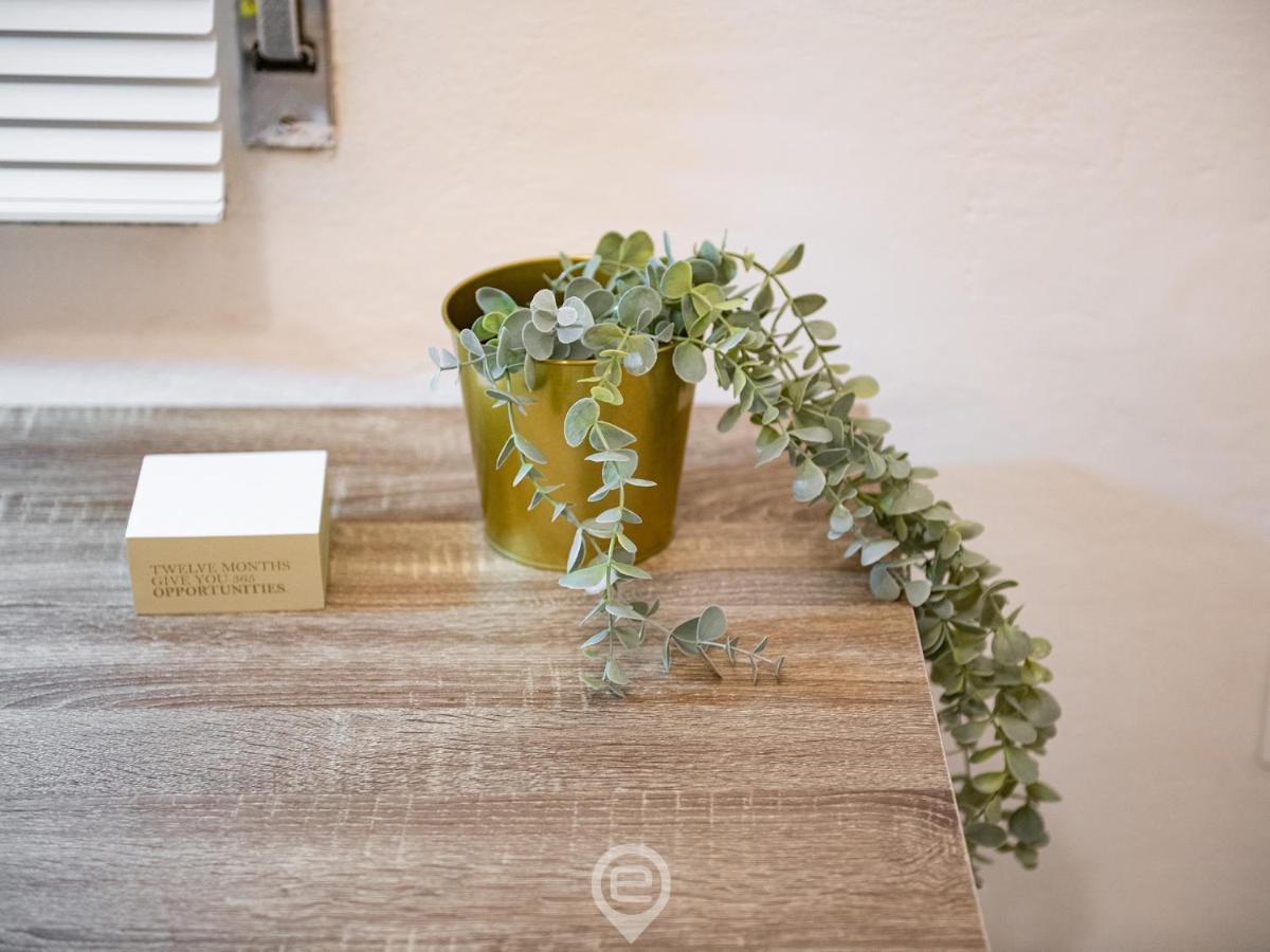 Aurora'S Apartment Cagliari Ngoại thất bức ảnh