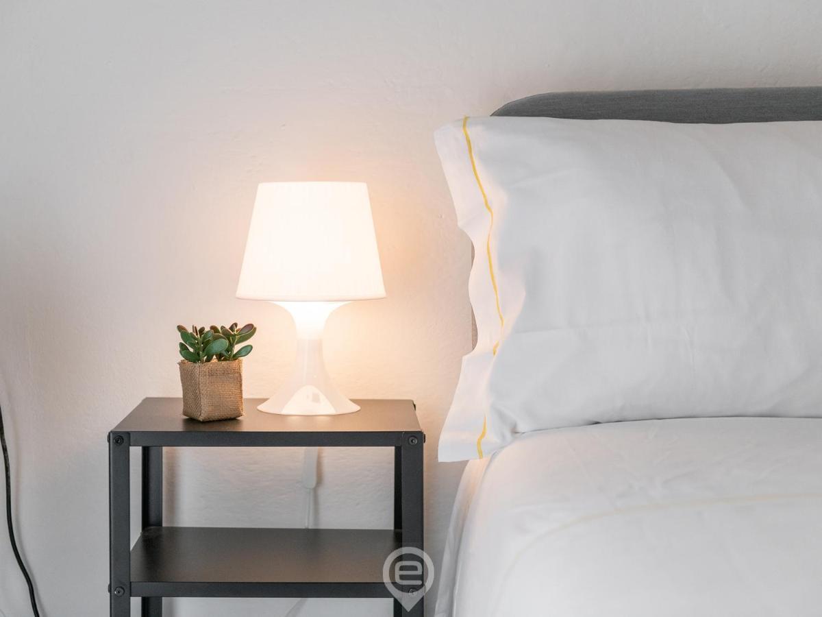 Aurora'S Apartment Cagliari Ngoại thất bức ảnh