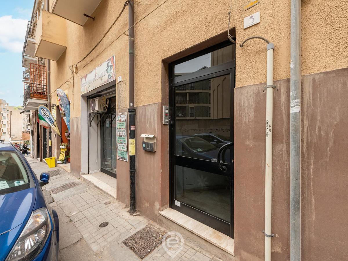 Aurora'S Apartment Cagliari Ngoại thất bức ảnh